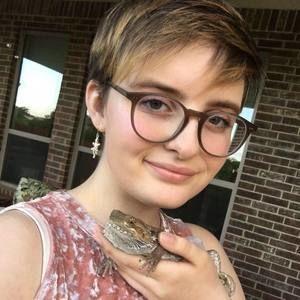 Meet your Posher, Colette